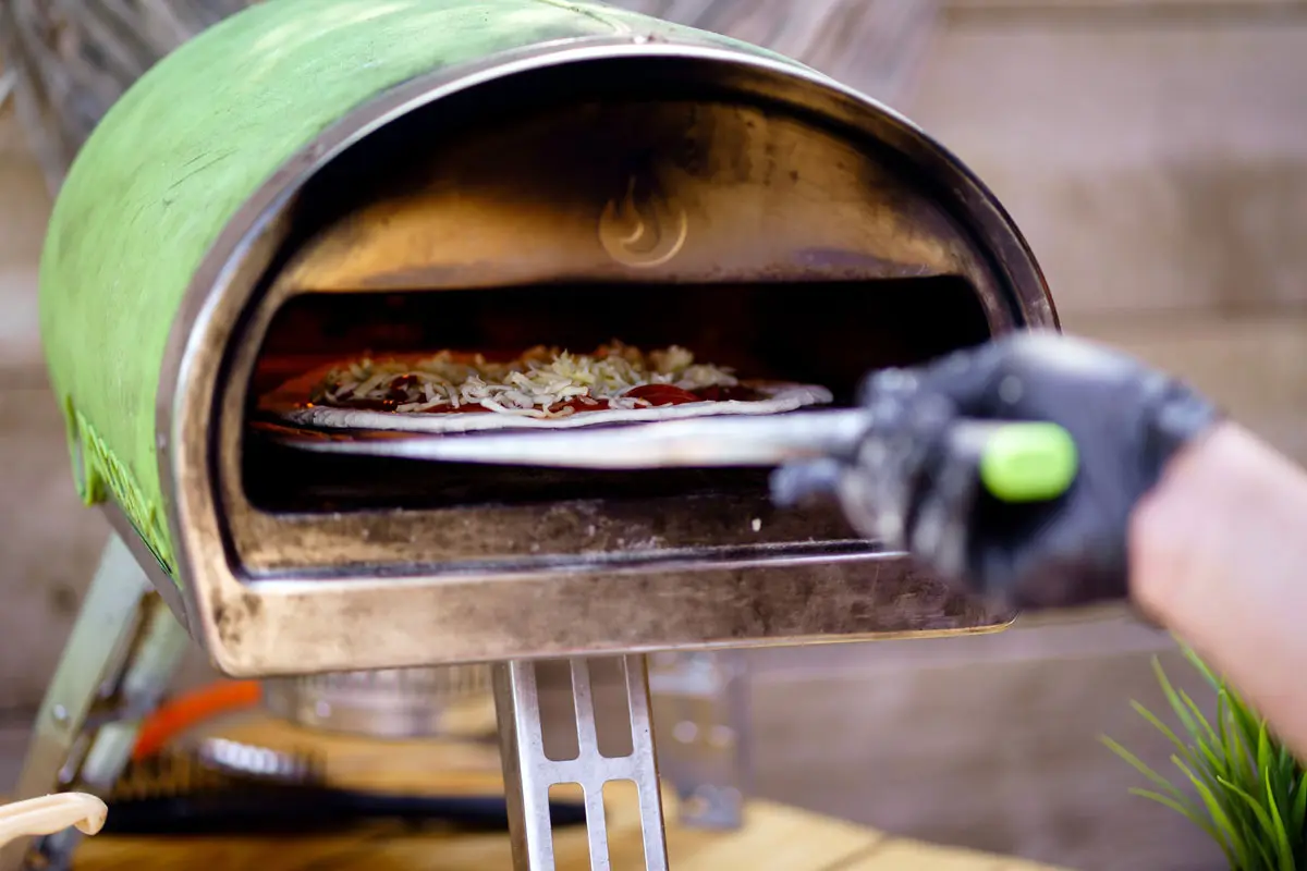 Frisky Pheasant artisan sourdough pizza cooked at a Tree Top Escape intimate wedding